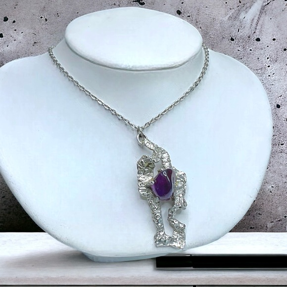 🌺Unique Brutalist Silver & Amethyst Necklace - Picture 2 of 10